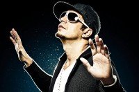 Musica Clipe Latino Despedida de Solteiro versão Gangnam Style