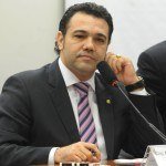 Quanto custa um deputado federal no Brasil