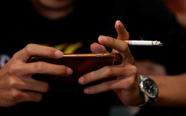Smartphones e cigarros