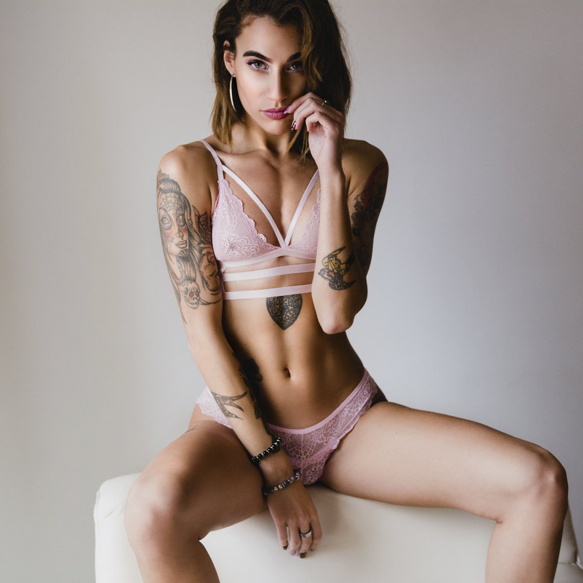 suicide girl Archives — Profanos Blog — Humor e Entretenimento