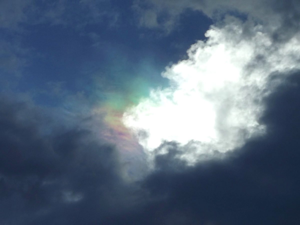 Svetlana Kazina fotógrafa russa registra o fenômeno da iridescência no céu 3