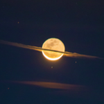 A noite em que a lua se vestiu de Saturno 1