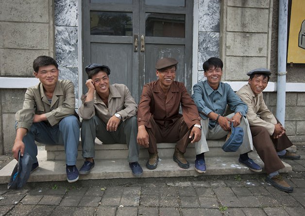 Eric Lafforgue estes norte coreanos sorrindo vao te ajudar a romper mitos e preconceitos 10